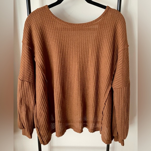 Open Back Waffle Knit Top size Medium - Picture 3 of 12